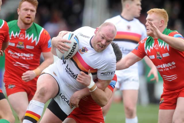 Bradford Bulls prop Steve Crossley on the charge against Keighley Cougars (PIC: TONY JOHNSON)
