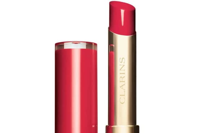 Launching on April 14, a high-shine vinyl finish with colour as intense as a lipstick, as shiny as a lacquer and as nourishing as a balm. Enriched with organic marsh samphire extract and plant oils to smooth and soften lips day after day. It's 22 on counter.