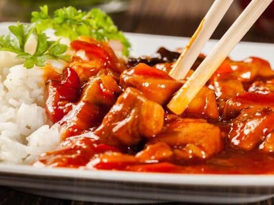 If you are a fan of Chinese food, Crown Buffet has you well catered for with a huge buffet menu to enjoy, comprising everything from grilled meat and curry dishes, to chow mein, fried rice and chef specialities.