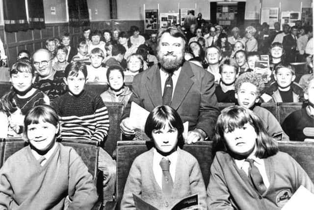 Actor Brian Blessed took time out to promote an innovative arts project in South Yorkshires Dearne Valley.