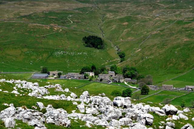 A caver has died in the Yorkshire Dales as more than 90 volunteers from a number of different organisations spent almost 18 hours trying to rescue him