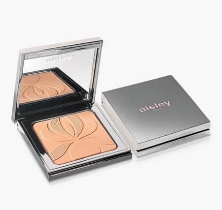 Sisley Blur Expert,  a high-tech compact powder that creates a flawless skin effect. 

Blur Expert | £66.00 |