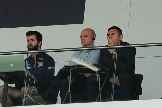 FRUSTRATION: Leeds Rhinos' interim coach Richard Agar and director of rugby, Kevin Sinfield.  Picture: Tony Johnson.