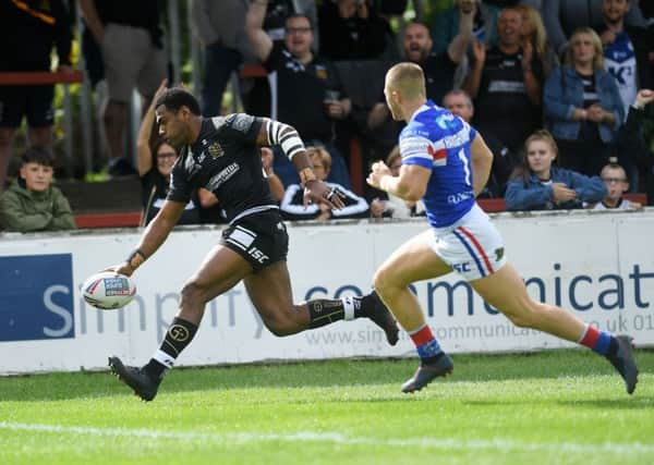 Going through: 
Hull's Ratu Naulago scores his first try.
 Picture: Jonathan Gawthorpe
