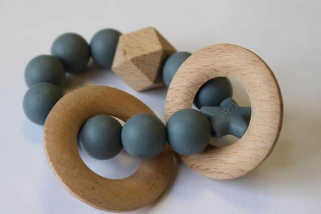The dangerous wooden rattle ring.