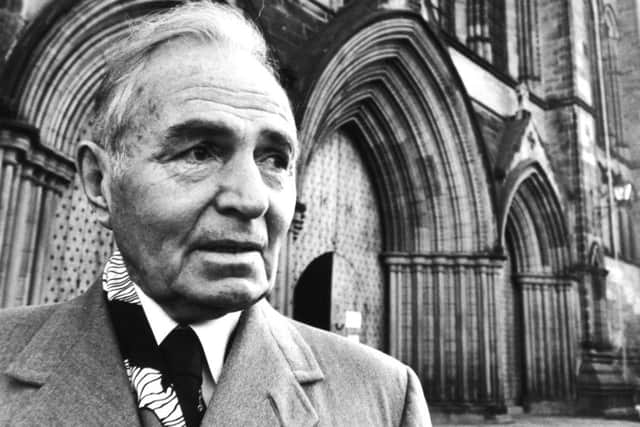 James Mason, the Huddersfield born actor, made a flying visit to Ripon to record a Christmas show for television at the ancient Ripon Cathedral in 1982.