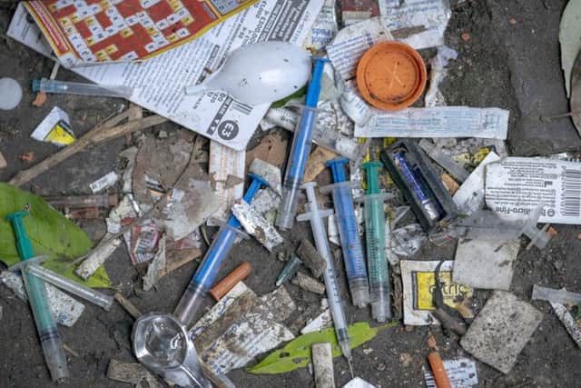 What can be done to combat Britain's litter epidemic?