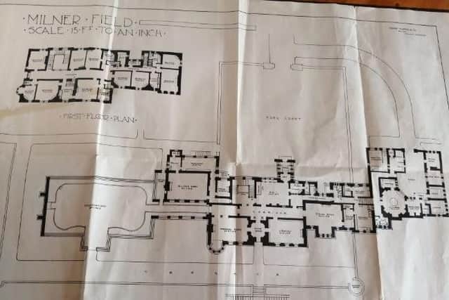 The catalogue also includes a floor plan of the house