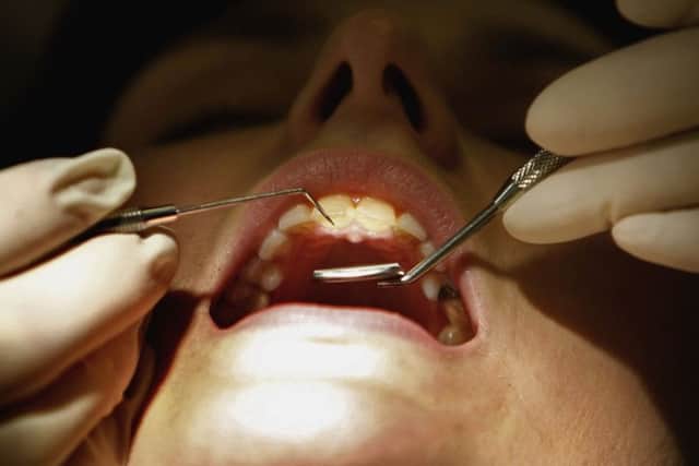A councillor has complained about dental services.