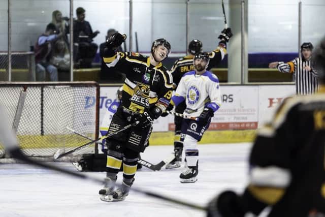 Sam Zajac shows his frustration after Bracknelkl plunder another goal on Sunday night. Picture courtesy of Kevin Slyfield.