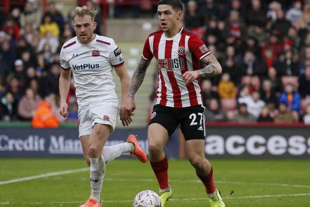 Muhamed Besic of Sheffield United surges forward (Picture: Simon Bellis/Sportimage)