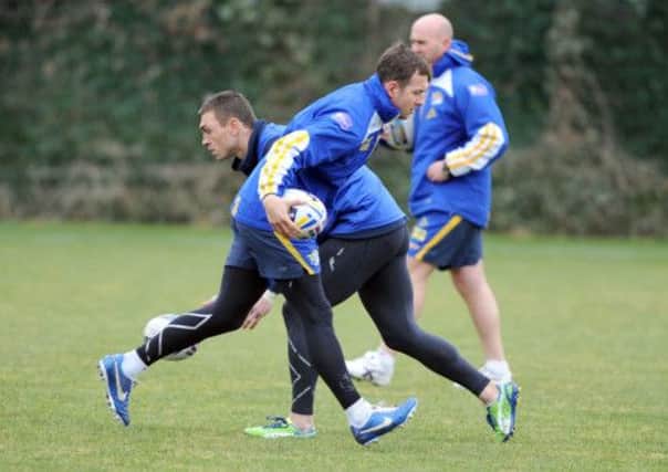 Kevin Sinfield and Danny McGuire in training.