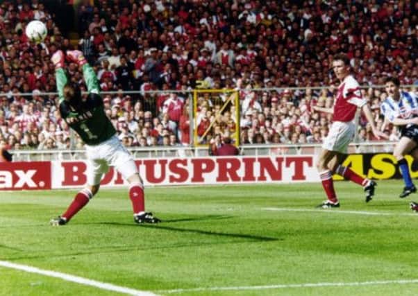 FA Cup Final 1993, Arsenal v Sheffield Wednesday - David Seaman blocks Hirst's shot.