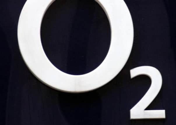 Thousands of workers in O2 call centres are to be balloted on strike action in a dispute over jobs.