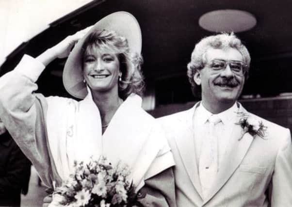 Donna Hartley married comedian Bobby Knutt in 1986