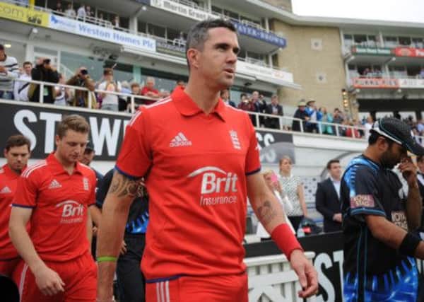 England take to the field during the Natwest International Twenty20 match at the Kia Oval, London. (Picture: Daniel Hambury/PA Wire).