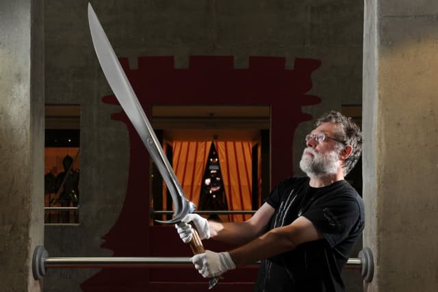 Ash Walkure Rifle Armouries reveal sharp edge of movies’ personal weapons