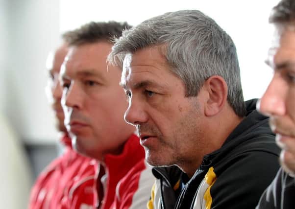 Sheffield Eagles head coach Mark Aston with opposite number at Castleford Tigers, Daryl Powell.