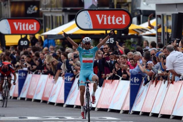 Vincenzo Nibali wins  the second stage of the Tour de France as the peloton arrives in Sheffield