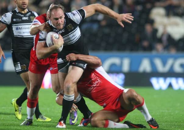Hull FC's Gareth Ellis led his teazm to a memorable 28-0 victory over Hull KR.