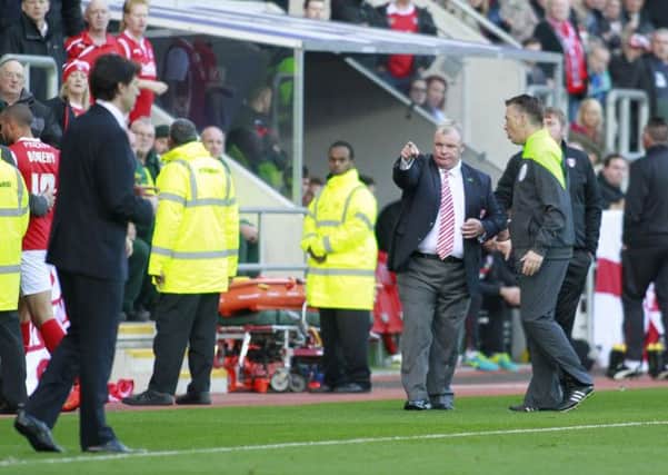 Rotherham manager points the finger at his Middlesbrough counterpart Aitor Karanka after Jordan Bowery is sent off. (Picture: Richard Parkes)