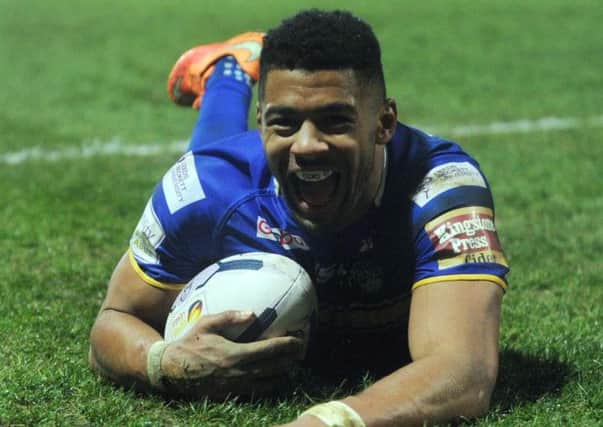 Kallum Watkins goes over for a  Leeds Rhinos try.