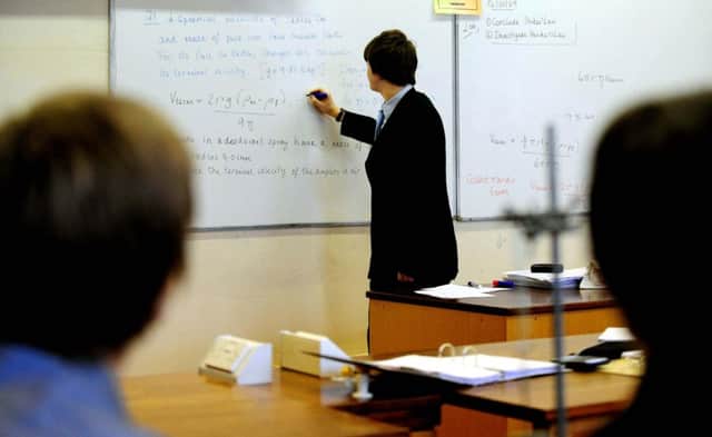 The best teachers should be offered 25% more in their pay packets to work in the most challenging schools, according to the Government's social mobility tsar.