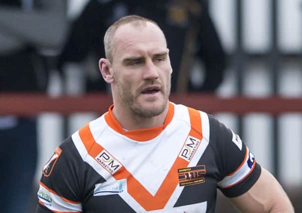 gareth Ellis wants Hull fans to emulate the Headingley atmosphere.