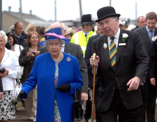 The Queen and Bill Cowling at the 2008 show. Picture By Simon Hulme.