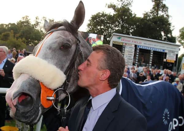 Trainer Kevin Ryan kisses The Grey Gatsby.