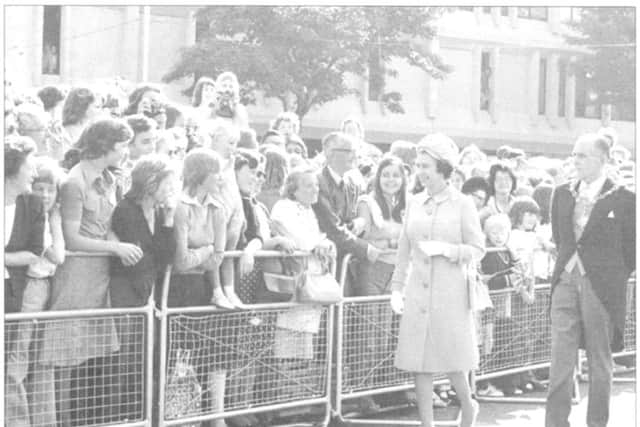Then and now: The crowds turn out for The Queen