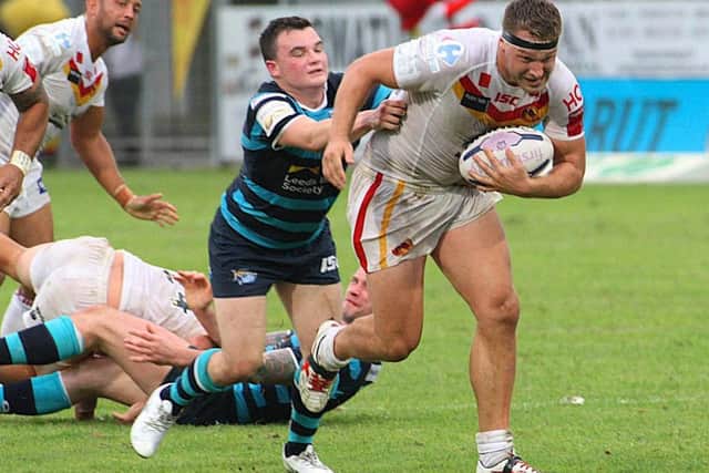 Catalans' Elliott Whitehead on the rampage (Picture: Dave Williams)