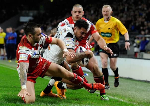 Fetuli Talanoa scores Hull's fourth try.  Picture Bruce Rollinson