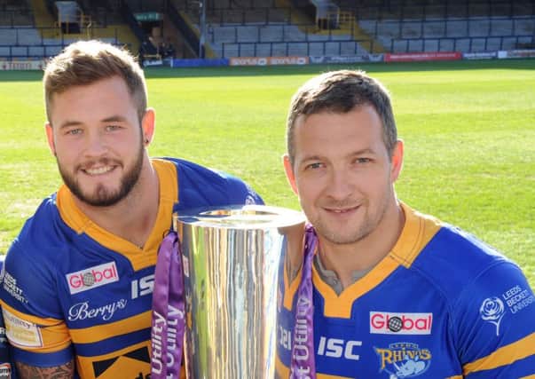 Zak Hardaker and Danny McGuire with the Super League trophy