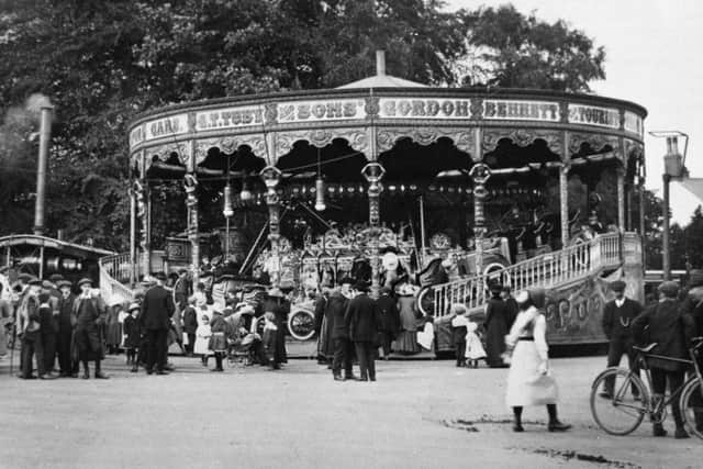 Roger Tuby and the Easter Fairground tradition

Tickhill fair with Tuby ride