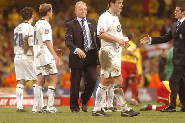 Kevin Blackwell and his Leeds United players after losing the Championship play-off final to Watford in 2006.
