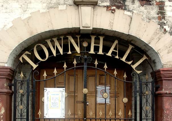 Knottingley Town Hall.
p1980b752