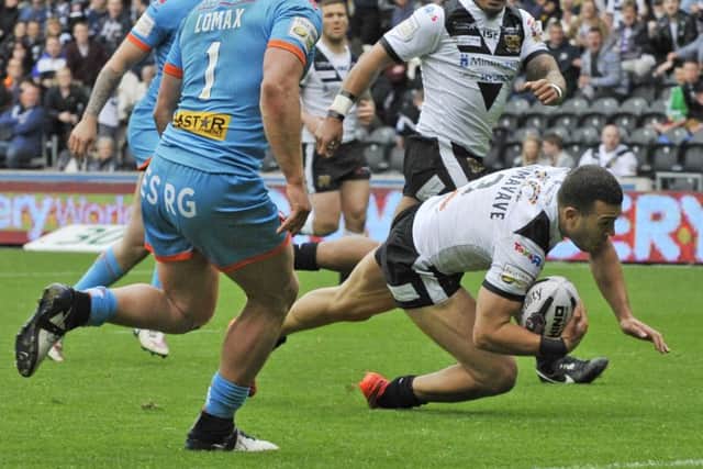 Carlos Tuimavave scores a try for Hull. Picture: Steve Riding.