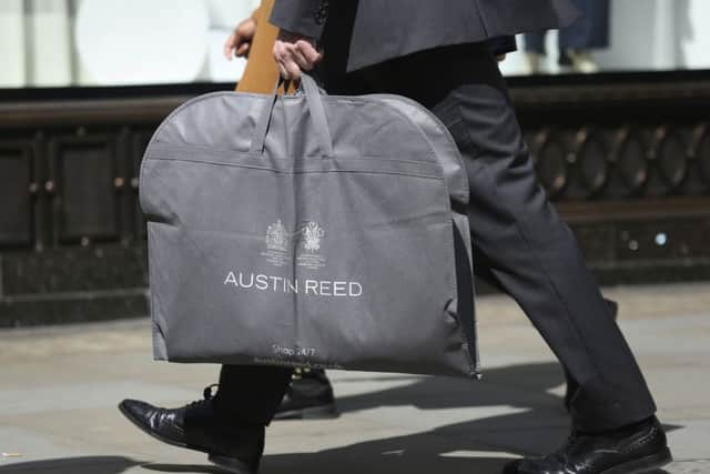 Austin Reed is to close 120 stores, resulting in the loss of approximately 1,000 jobs