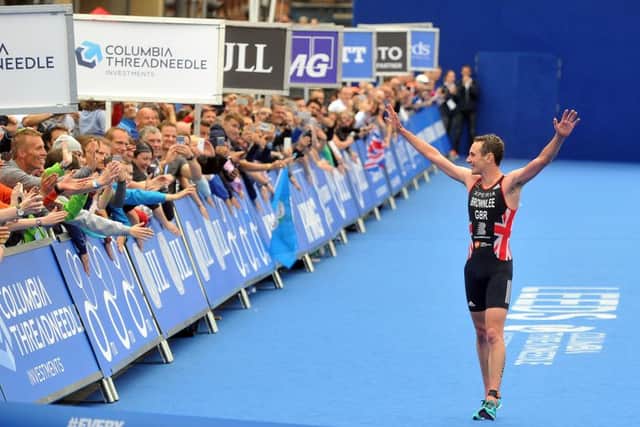 Alistair Brownlee celebrates winning the 2016 ITU World Triathlon Leeds.  Picture Tony Johnson.