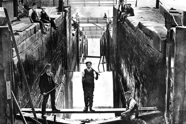 Leeds Liverpool Canal

Bingley Five Rise Locks undergoing repairs