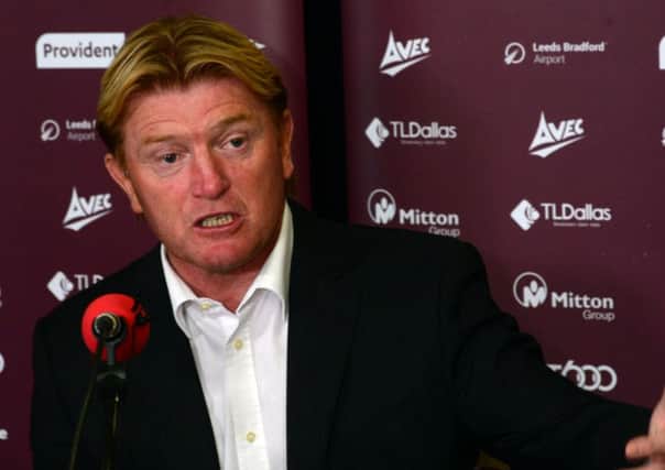 Stuart McCall has taken issue with former Bradford City manager Phil Parkinson.