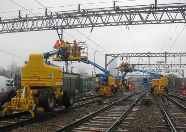 Rail ministers have defended the decision not to electrfity the line from Selby to Hull.