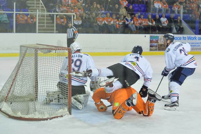Jace Coyle forces the puck home for Steelers' second goal. Picture: Dean Woolley.