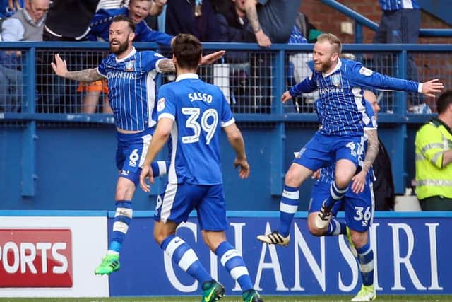 Sheffield Wednesday's Steven Fletcher (left) celebrates scoring his sides second goal with team mates during the Sky Bet Championship match at Hillsborough, Sheffield.