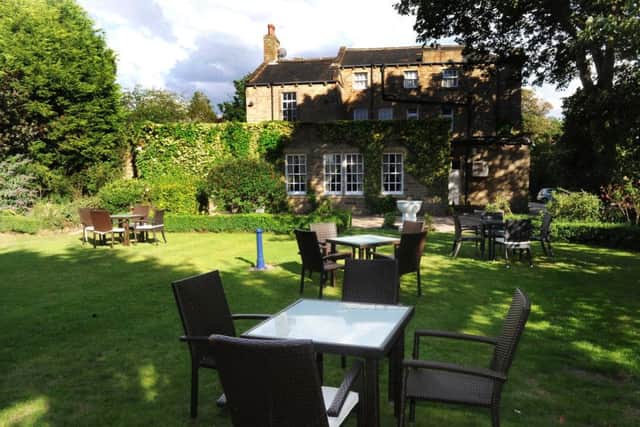 Healds Hall Hotel, Liversedge....oliver fri 2nd aug 2013
One of the beer gardens