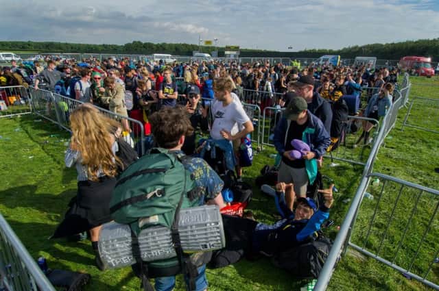 Date: 28th August 2017.
Picture James Hardisty.
Festival-goers leaving Bramham Park at the end of the Leeds Festival.