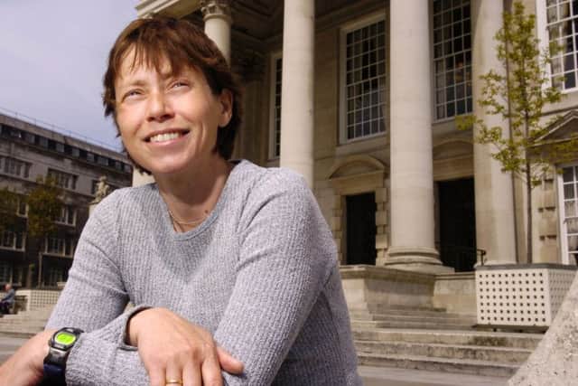 Jane Tomlinson on the steps of Leeds Civic Hall in 2005, ahead of being made a Freeman of the City. (YPN).