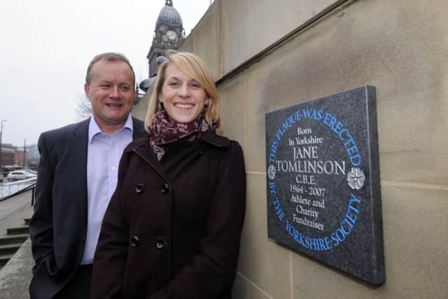 Mike Tomlinson and daughter Suzanne unveil a plaque in memory of Jane in Victoria Gardens, Leeds, in 2015.