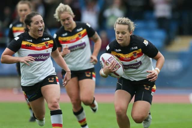 Lois Forsell of Bradford Bulls scores the second try